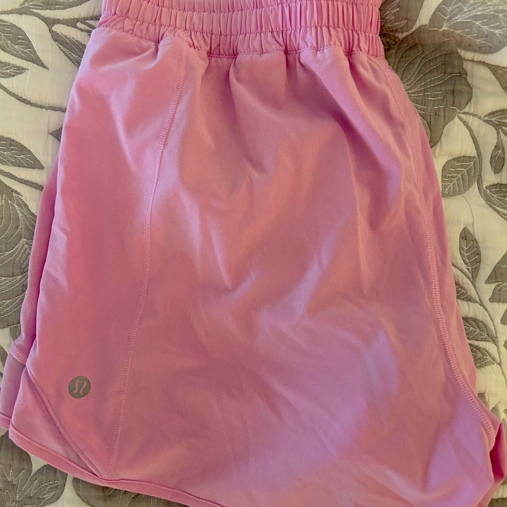 Lululemon size 8 Hotty Hot High Rise Shorts